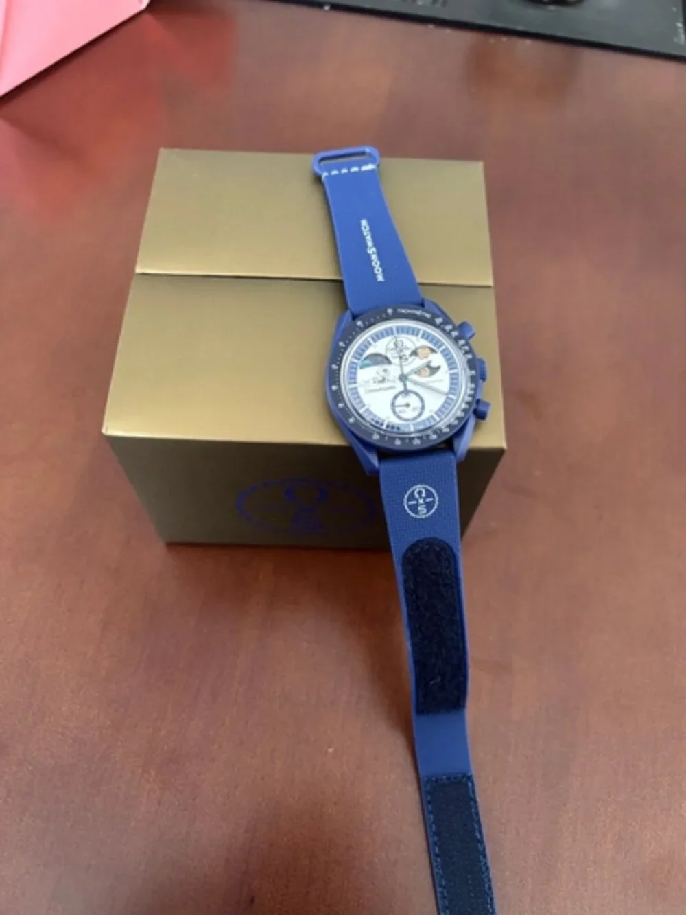 ✨OMEGA✨ blue battery watch